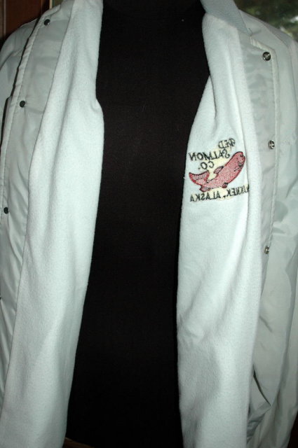 Red Salmon Co. Nakneck, Alaska Logo Windbreaker Jacket Men's size large
