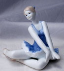 LOVELY BALLERINA FIGURINE KALIQUE 2000 FINE PORCELAIN