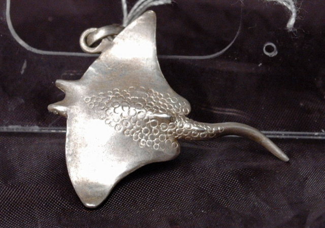 980 Silver Hand Wrought Sting Ray Pendant Signed