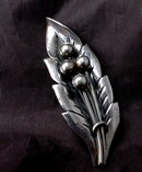 Old Mexico Sterling Leaf with Berries Pin Piece Brooch Hand Crafted Artisan