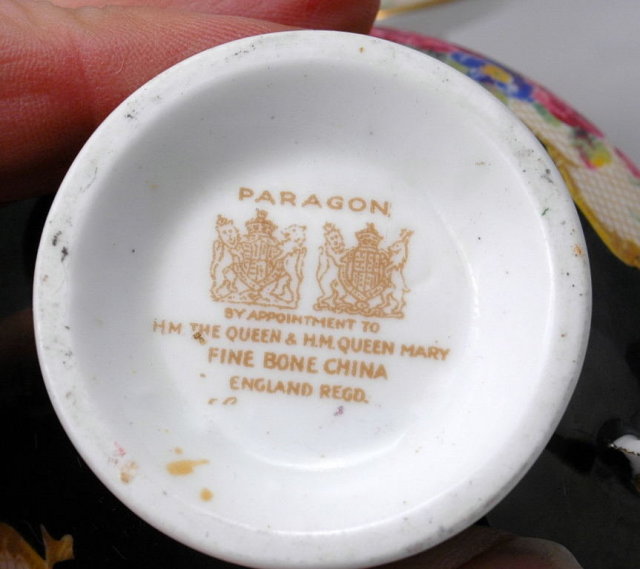 Paragon by Appointment to H.M. The Queen & H.M. Queen Mary Fine Bone China Tea Cup, Saucer Black with Lattice Roses