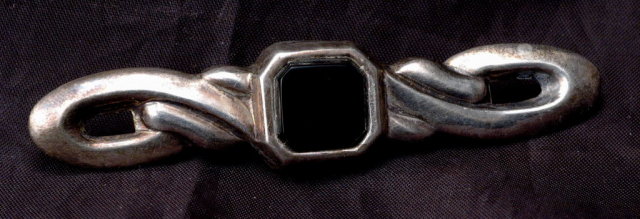 Hand Crafted Vintage Sterling & Black Onyx Bar Pin Brooch