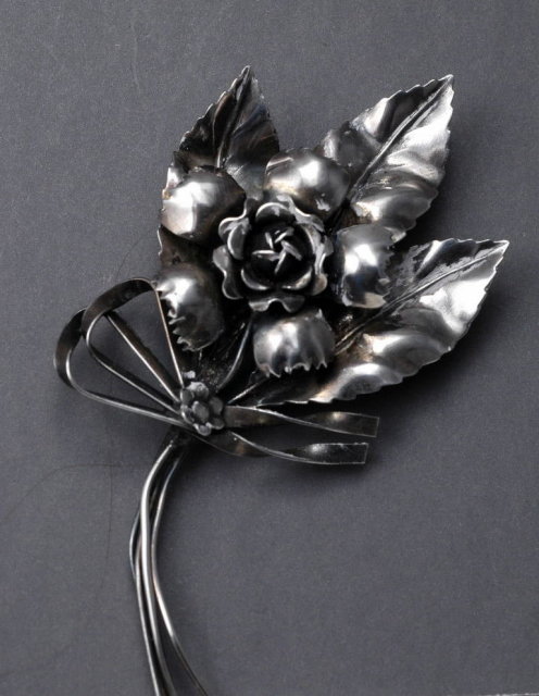 VINTAGE STERLING SILVER AUCELLO FLORAL PIN c. 1920