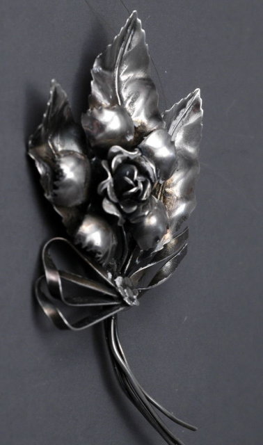 VINTAGE STERLING SILVER AUCELLO FLORAL PIN c. 1920