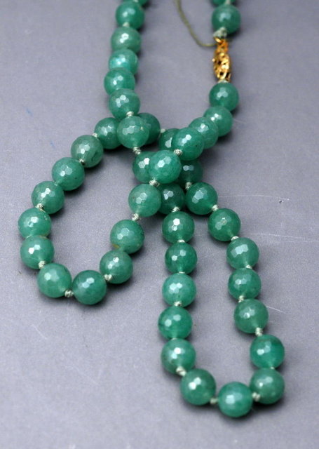 Faceted Dark Green Aventurine Beaded Necklace Hand Knotted 19