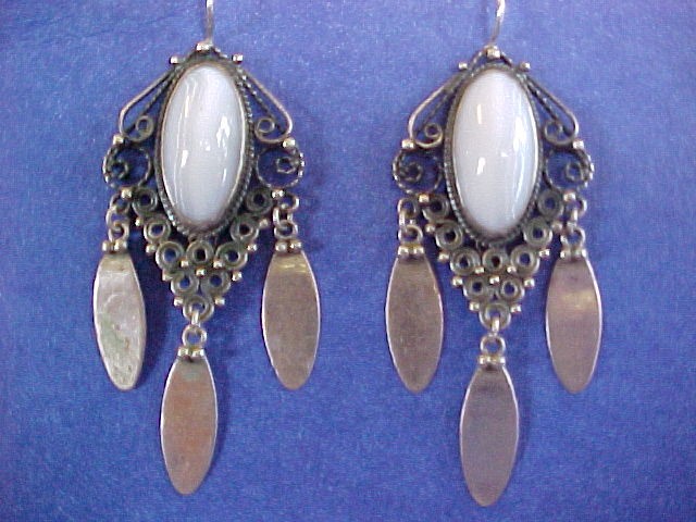 Pearly Blue Lace Agate Cabochon & Sliver
