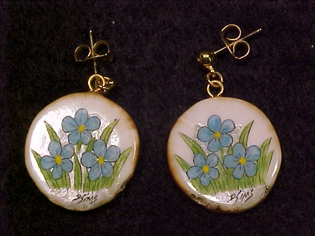 Scrimshaw Earrings Alaskan State Flower Forget-me-not on Antler Native Amercian Artist Signed D. Sims