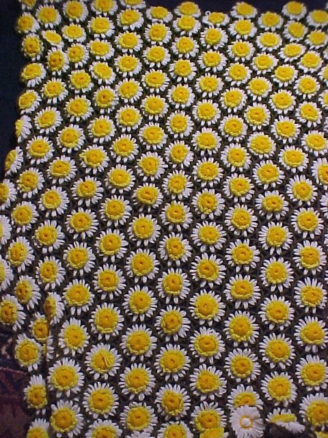 Daisy Afghan or Throw -crochet