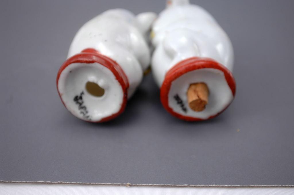 Adorable Pigs Salt Pepper Shakers Pottery Ceramic