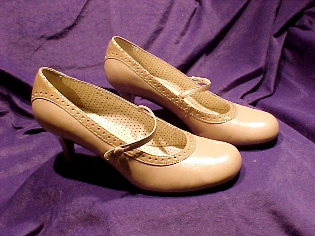 Fornarina Beige Mary Jane Spectator Pumps Shoes
