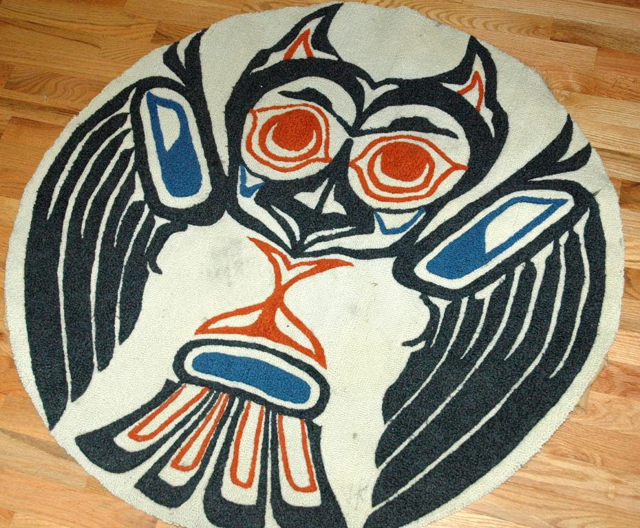 North West Native American Design Hand Hooked Wool Rug