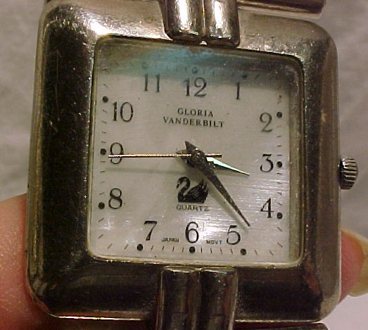 Gloira Vanderbilt Wide bracelet band watch