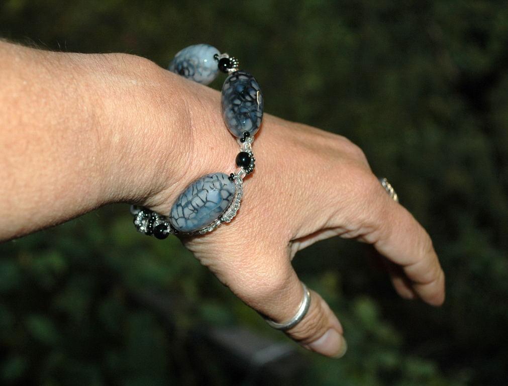 Black Grey Faceted Chunky AgateFire Agate Beads Bracelet with silver, glass foil & irriescent seed beads twisted snake pattern
