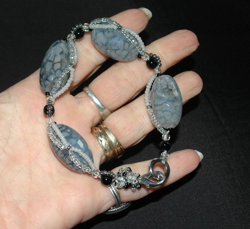 Black Grey Faceted Chunky AgateFire Agate Beads Bracelet with silver, glass foil & irriescent seed beads twisted snake pattern
