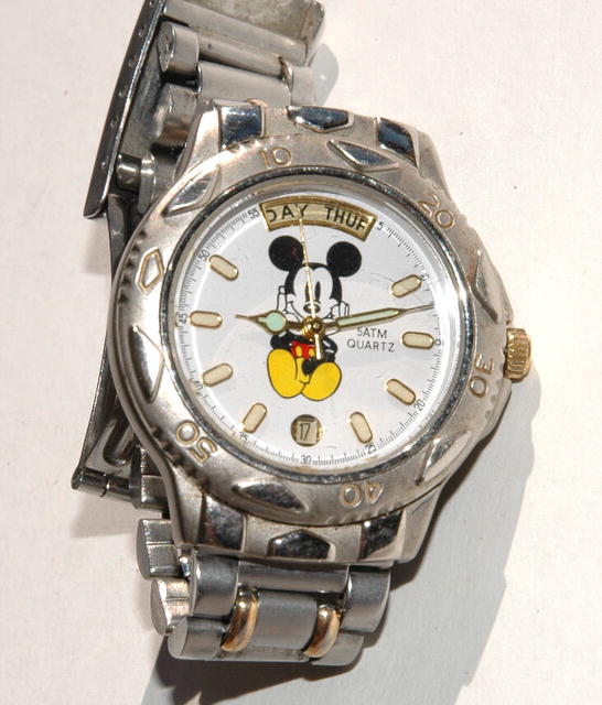 Mickey Mouse Day and Date Watch WR 5ATM