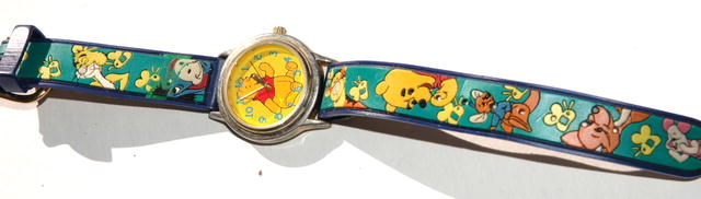 Winnie the Pooh Watch Bright Sunny Yellow Dial