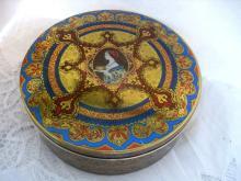 Vintage Fruit Cake Tin - Hostess Continental Baking Company -