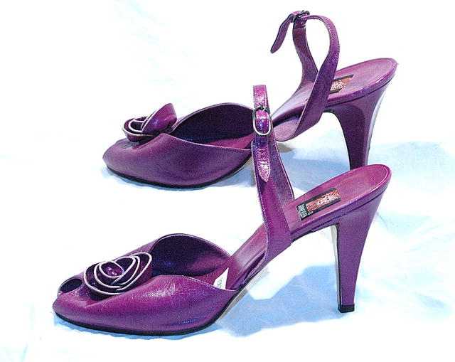 Purple Leather Rose Anne Klein Pumps slingback *PRICE REDUCTION!*