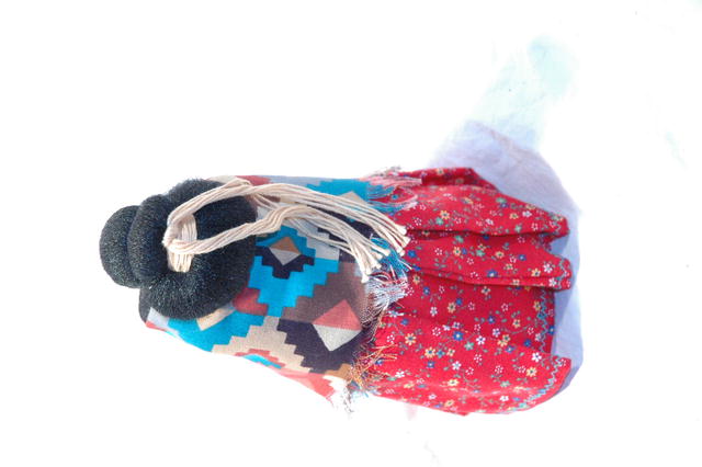 T. Nez Navajo Coth Doll Mamma with Children