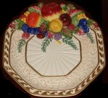 FITZ & FLOYD FRUIT MAJOLICA HARVEST PLATE WITH GOLD TRIM