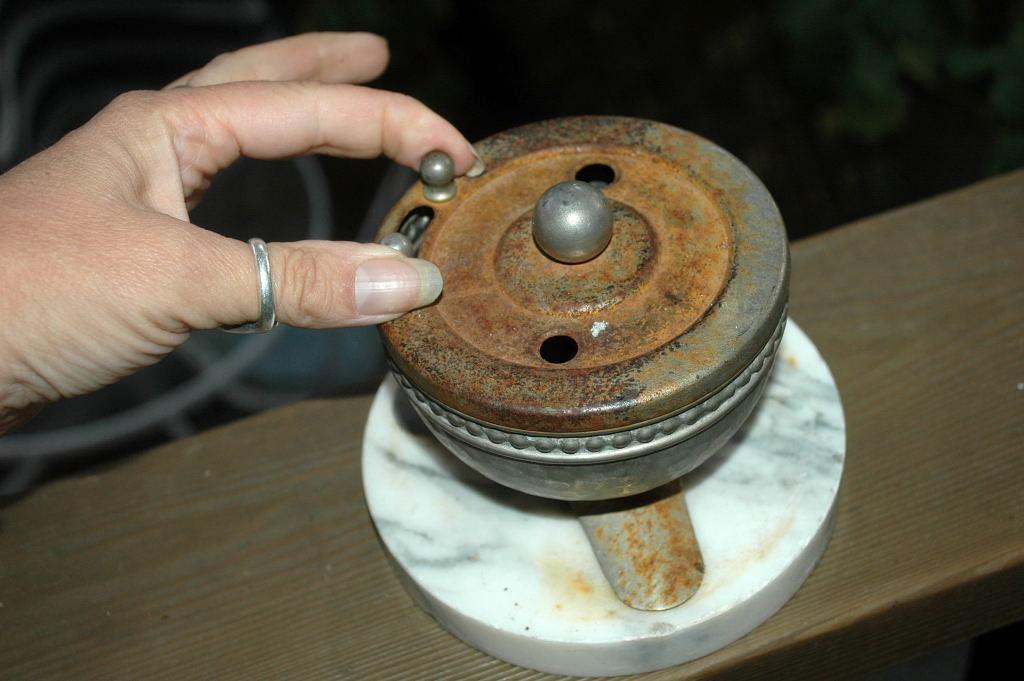 Hammered Aluminum Spool Holder, Line Cutter