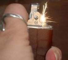 Vintage Delux Lighter with Brown Leather