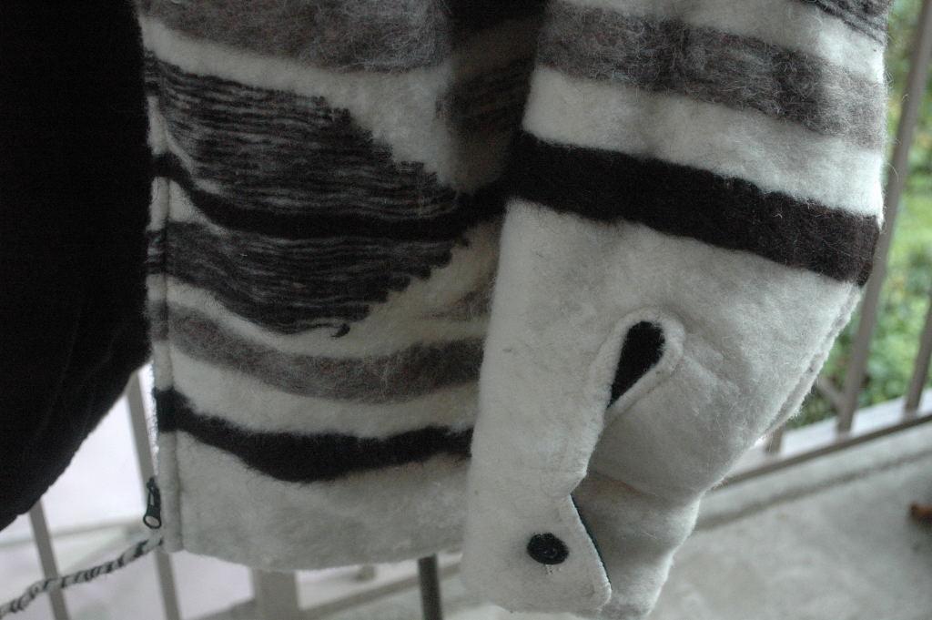 Momostenango Guatemala Wool Hooded Parka, Coat Jacket L