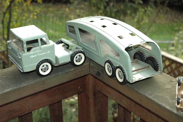 Strutco Transport Car Carrier Truck & 3 Cars