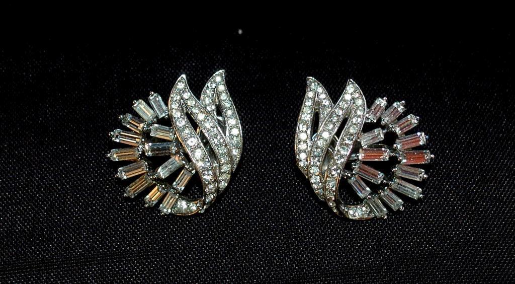 Trifari White Crystal Fan Swag Clip On Earrings