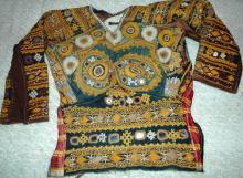 Fully hand-embroidered VINTAGE Mirrored Banjaran Choli top