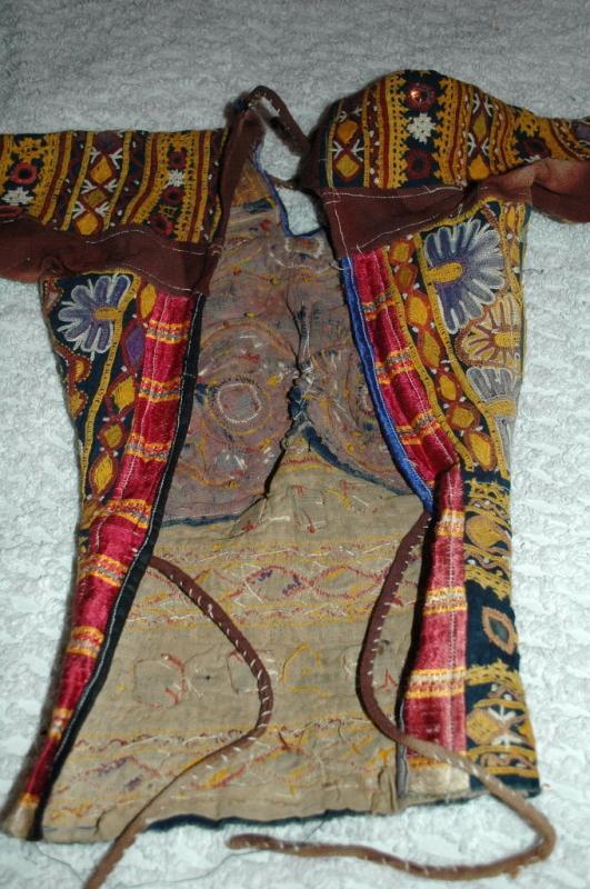 Fully hand-embroidered VINTAGE Mirrored Banjaran Choli top