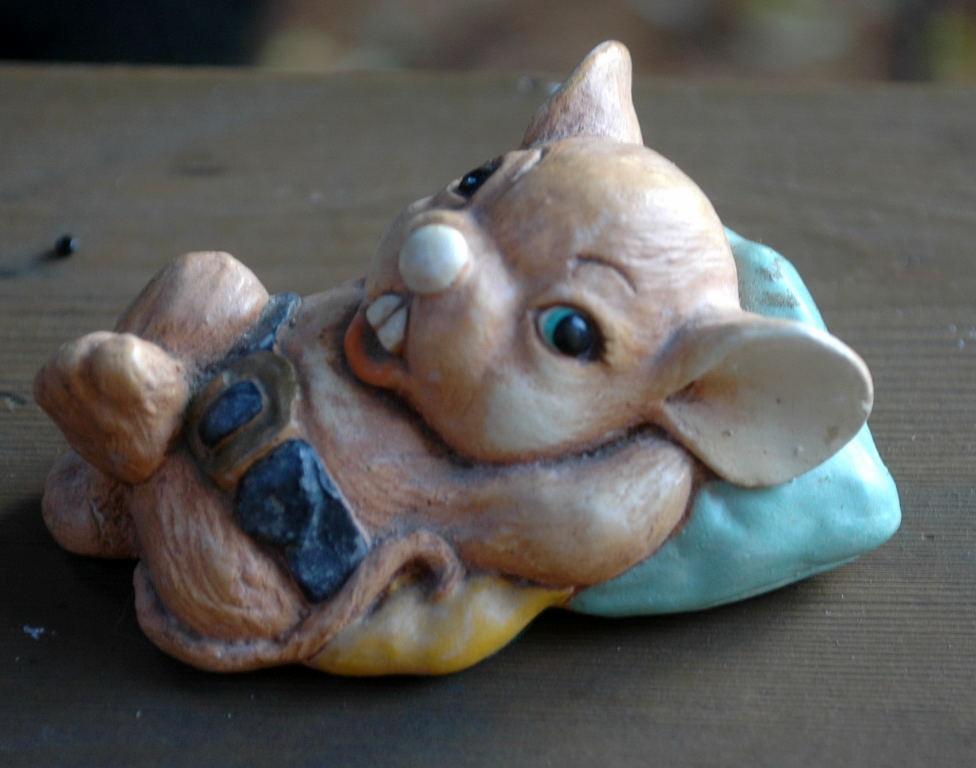 Moorcraft Tinker Ware Freddie Ceramic Mouse Figure, England