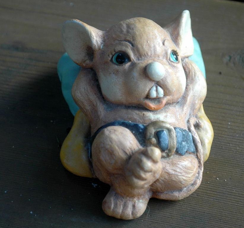 Moorcraft Tinker Ware Freddie Ceramic Mouse Figure, England