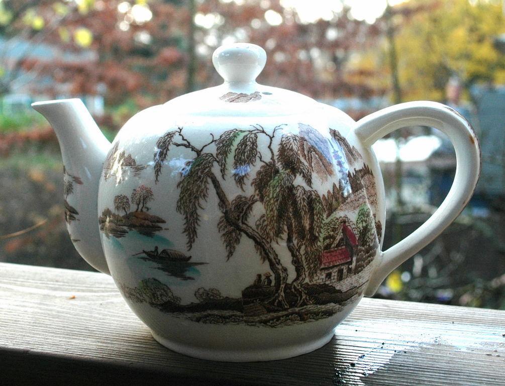 Brown Polychrome Transferware Musical Teapot / Chinoiserie