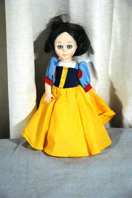 Snow White DOLL COLLECTIBLE fairy tale series Kehagias Canada