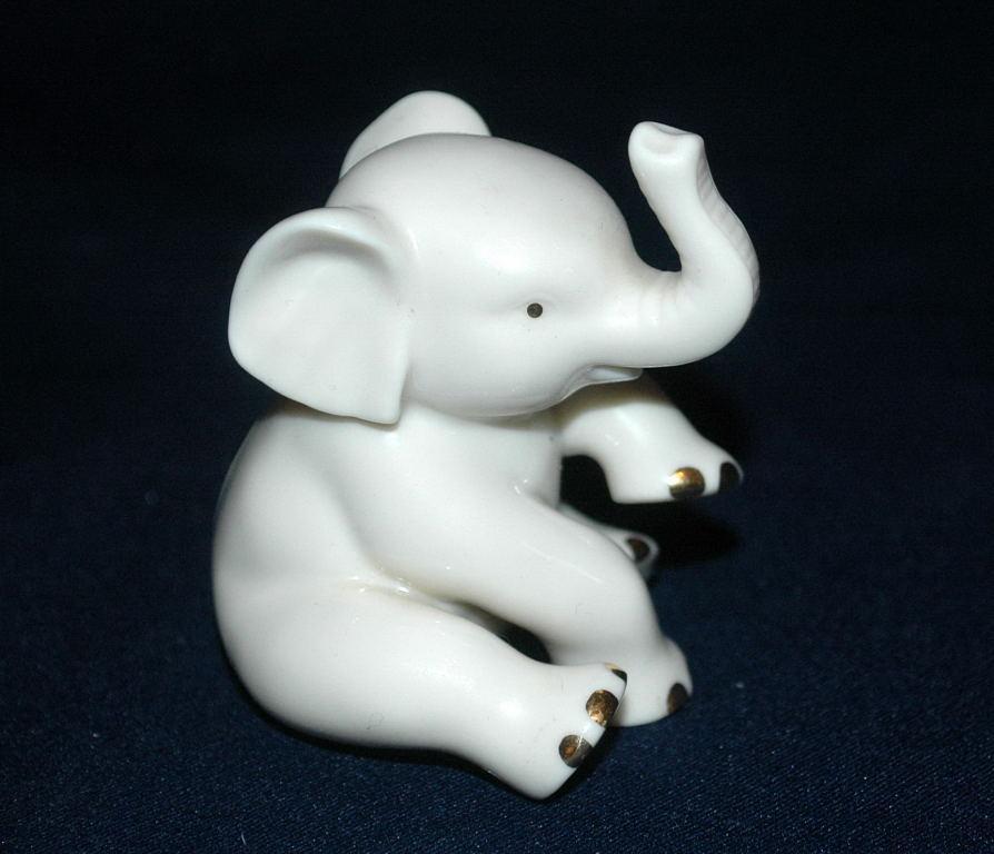 LENOX PORCELAIN ELEPHANT. Free Shipping