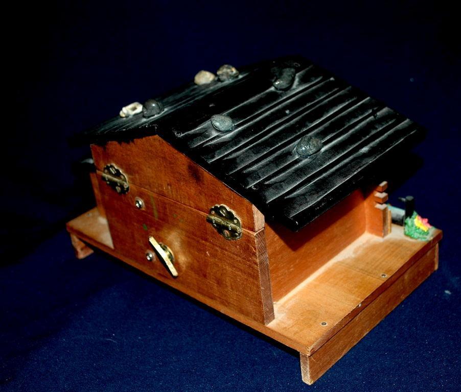 SWISS CHALET MUSICAL JEWELERY BOX Hand made