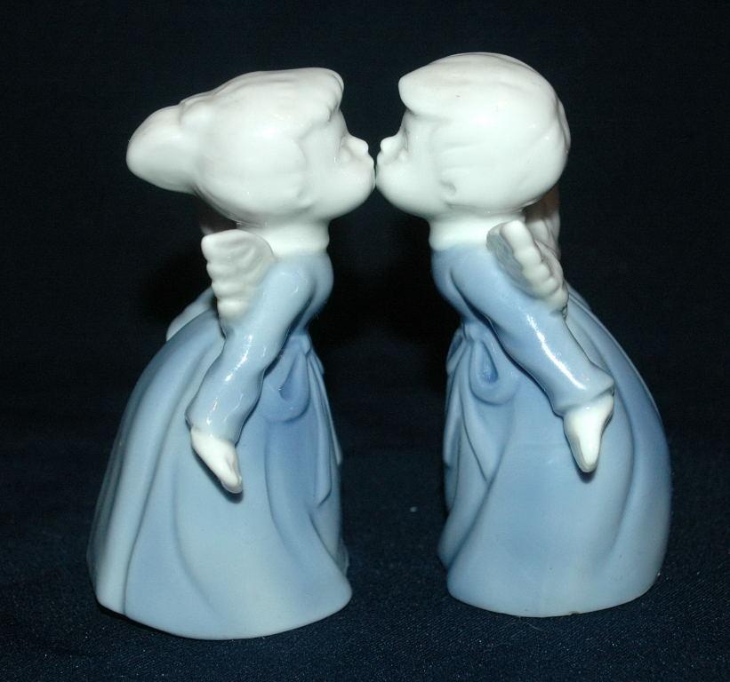 Lefton Kissing Boy, Girl Angels ( set) Free Shipping