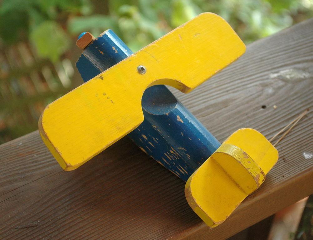 Vintage Wooden Toy Airplane, Carpet Cruiser by Carpenter Toys USA FREE SHIPPING