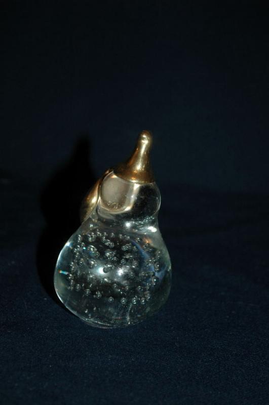 Controlled Bubble Crystal Glass Pear Paperweight