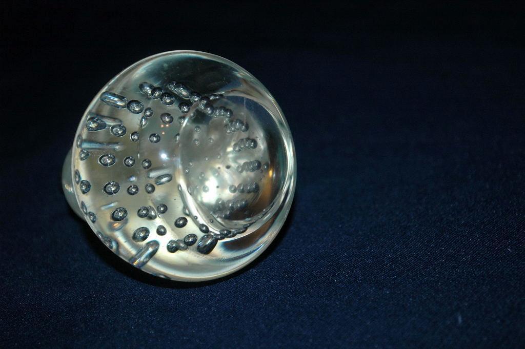 Controlled Bubble Crystal Glass Pear Paperweight