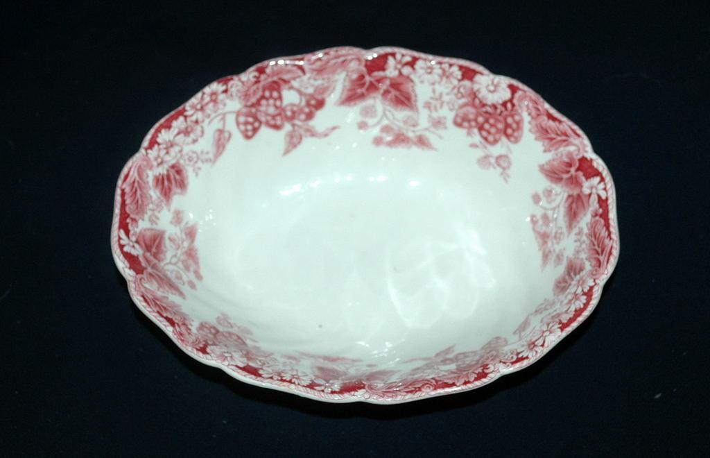 Johnson Bros. Strawberry Fair Oval Vegetable Bowl