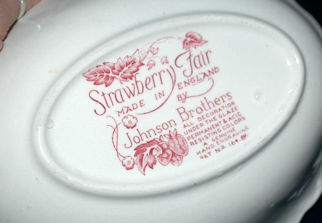 Johnson Bros. Strawberry Fair Oval Vegetable Bowl