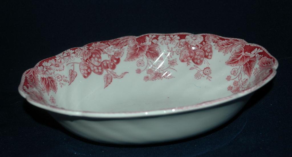 Johnson Bros. Strawberry Fair Oval Vegetable Bowl