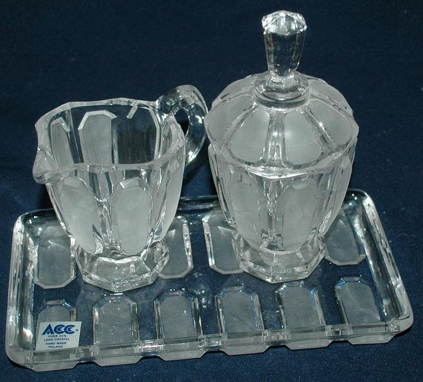 HAND MADE IN POLAND FOOTED CREAM & SUGAR SET WITH TRAY OVER 24% LEAD CRYSTAL ACC