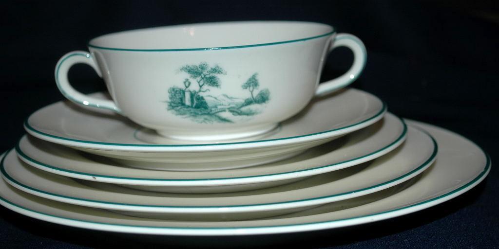 Furstenberg Brunswick Germany Porcelain 6 pc Cream Soup Bowl and Plates