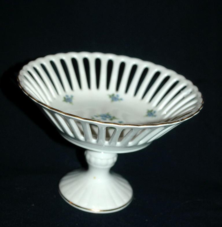 Porcelain Forget-me-not flowers Reticulated Compote German Democratic Republic ( Bon Bon )