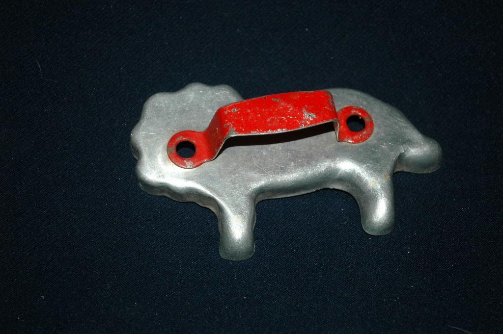 Lion Aluminum Cookie Cutter Red Painted Handle FREE SHIPPING