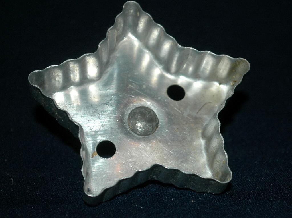 Star Aluminum Cookie Cutter Red Painted Handle FREE SHIPPING