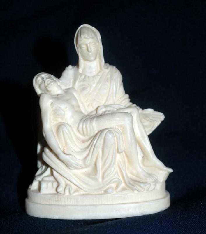 Vintage G. Rugger Alabaster Bianchi Sculpture Pieta Free Shipping